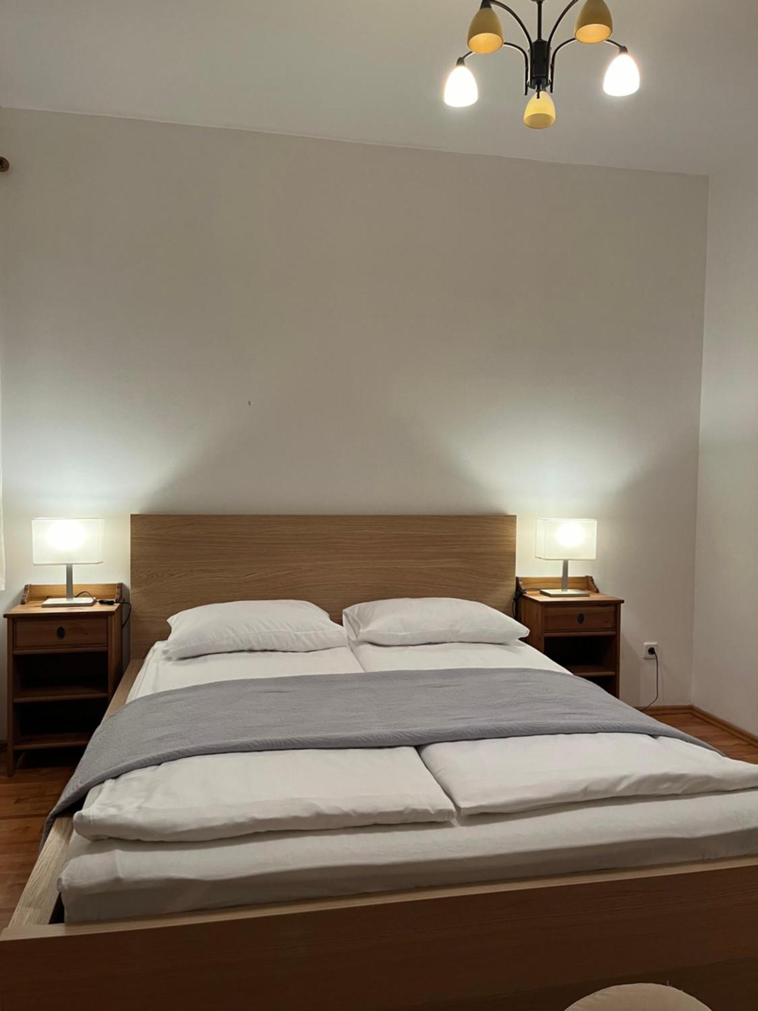 City Center Apartments With Optional Garage Budapest Bagian luar foto
