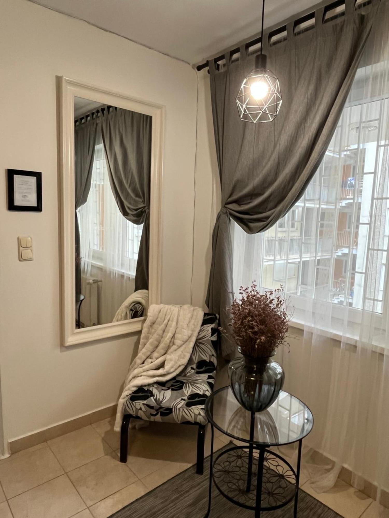 City Center Apartments With Optional Garage Budapest Bagian luar foto