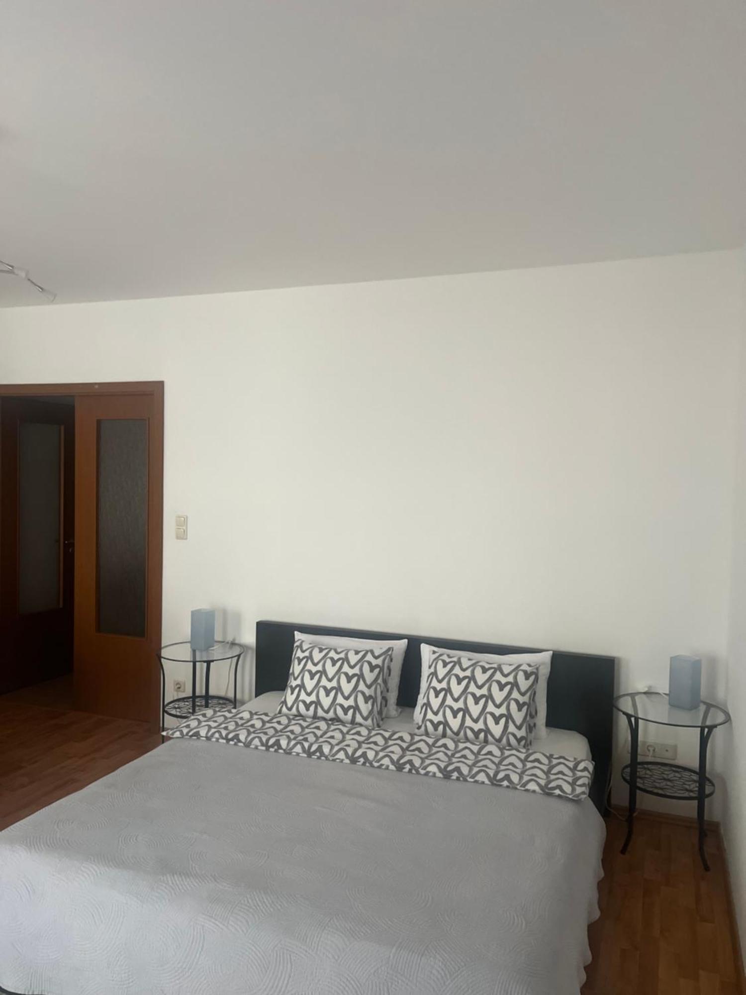 City Center Apartments With Optional Garage Budapest Bagian luar foto